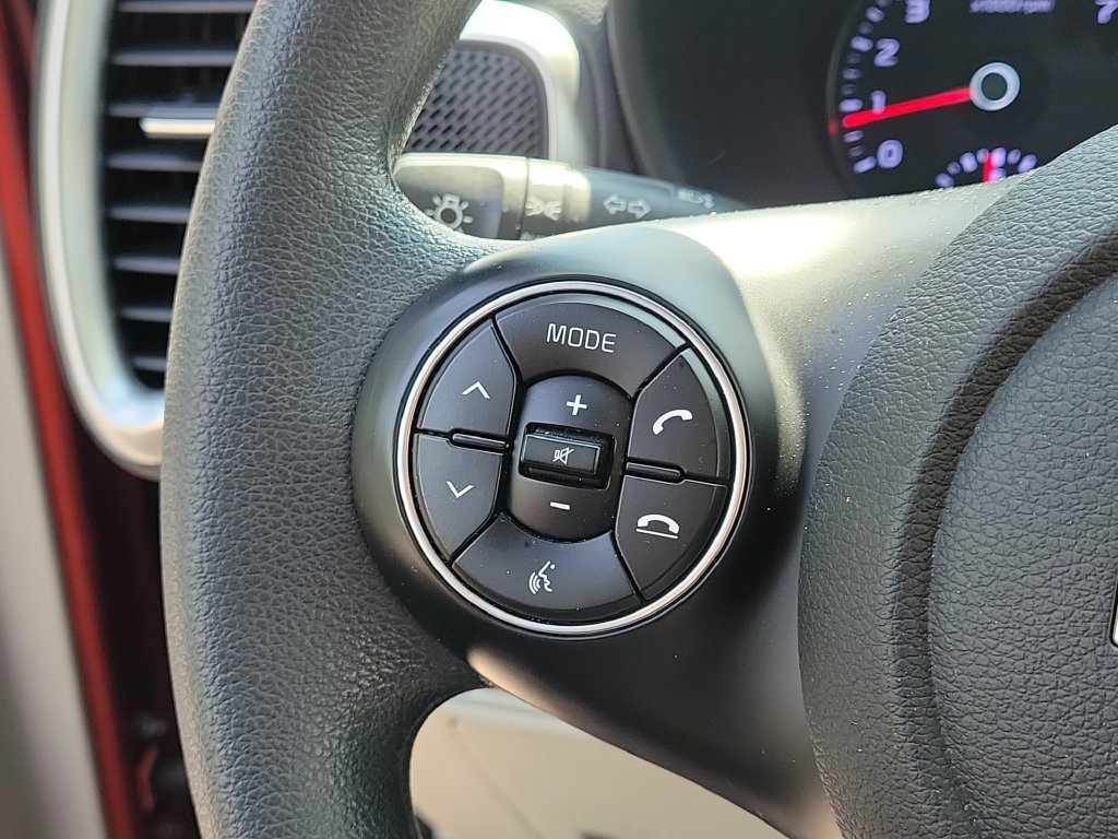 Used 2022 Kia Soul LX FWD image 28