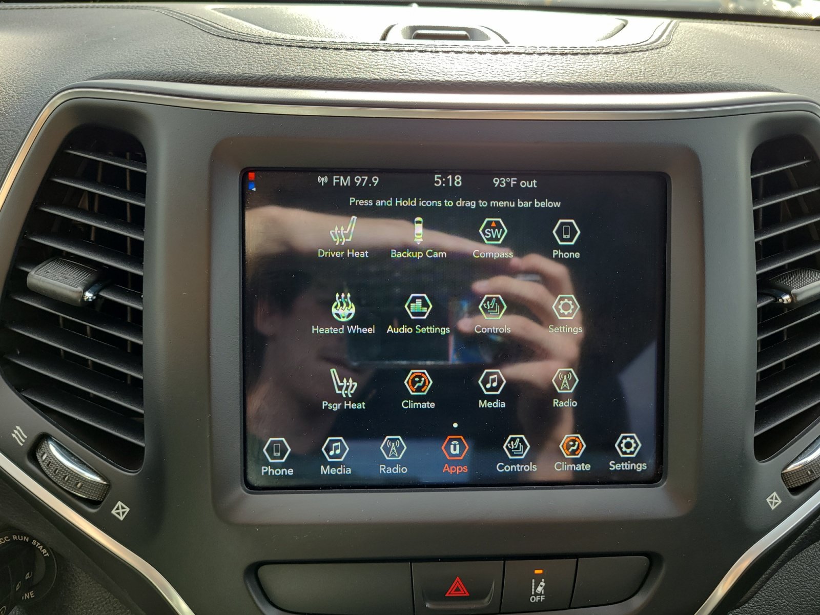 Used 2022 Jeep Cherokee Latitude w/ Sun & Sound Group AWD/4WD image 23