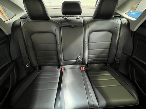 Used 2022 Volkswagen Jetta SE image 29