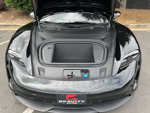 Used 2021 Porsche Taycan image 8