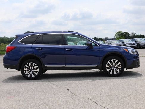 Used 2017 Subaru Outback 3.6R Touring w/ Protection Package #1 AWD/4WD image 7