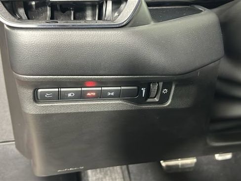 Used 2024 Dodge Charger Daytona R/T w/ Plus Group AWD/4WD image 19
