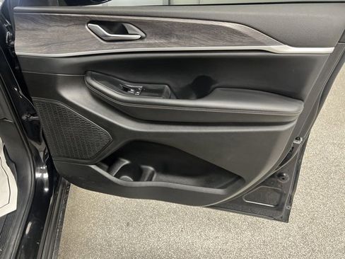 Used 2023 Jeep Grand Cherokee Limited image 56