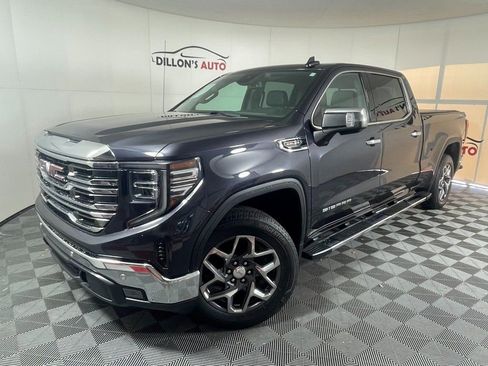 Used 2022 GMC Sierra 1500 SLT w/ SLT Premium Plus Package image 1