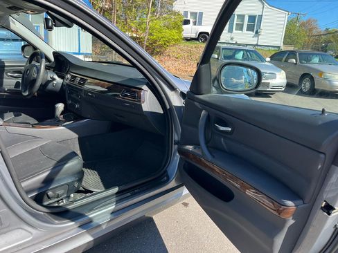 Used 2010 BMW 328i xDrive Sedan image 15