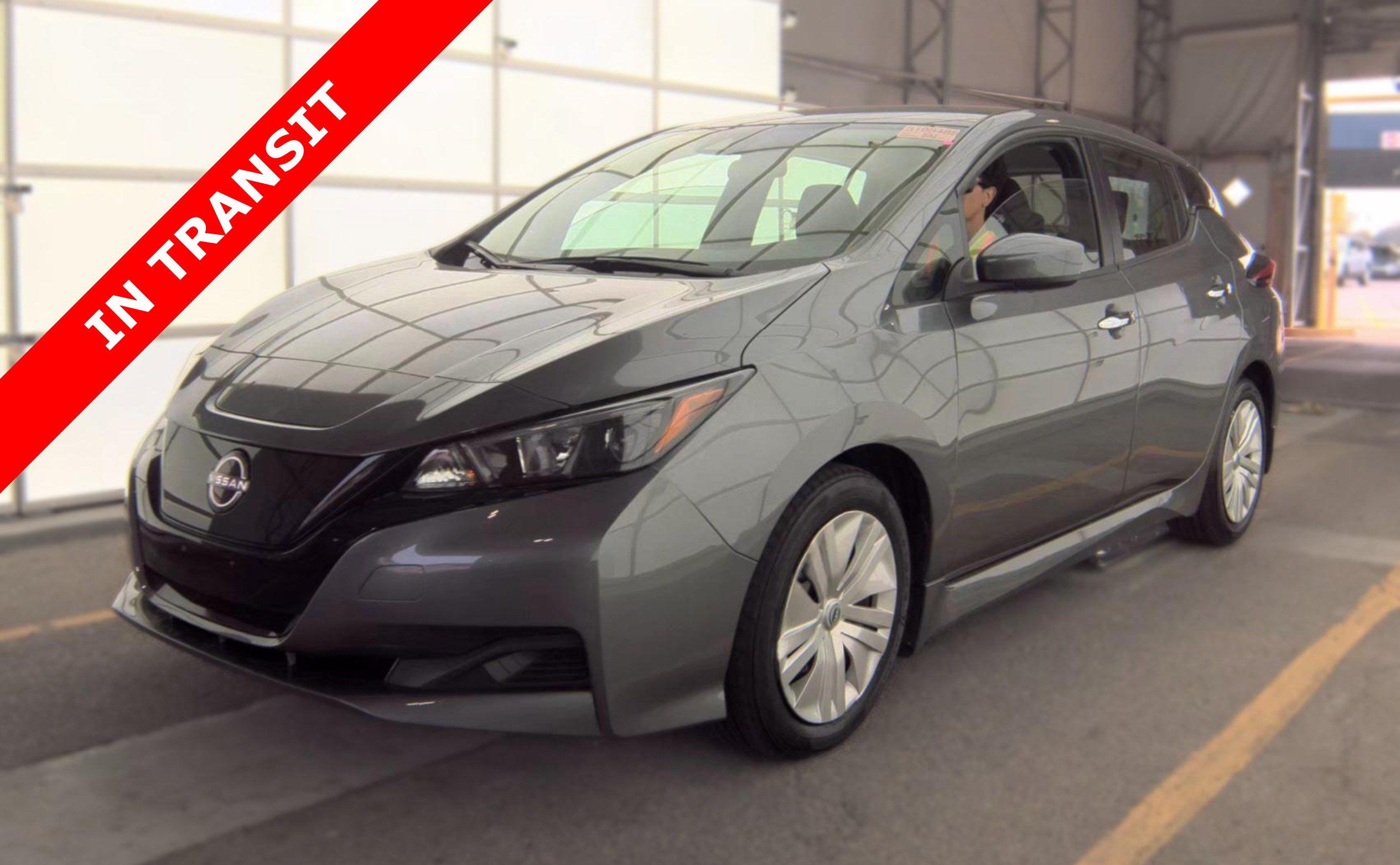 Used 2025 Nissan Leaf S FWD image 1