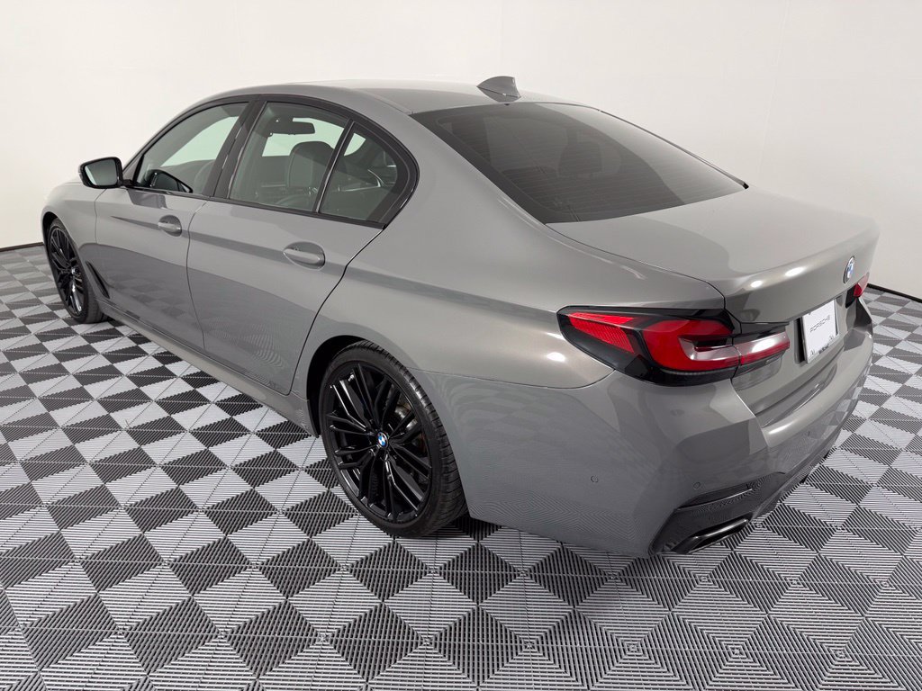Used 2022 BMW M550i xDrive AWD/4WD image 3