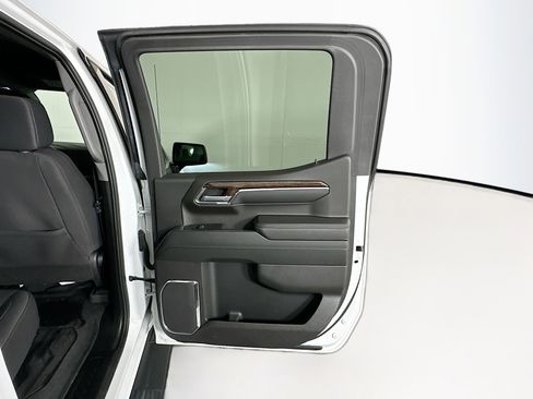 Used 2024 GMC Sierra 1500 Elevation w/ LPO, Elevation Black Package image 27