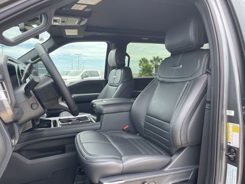 New 2025 Ford F250 Platinum image 10