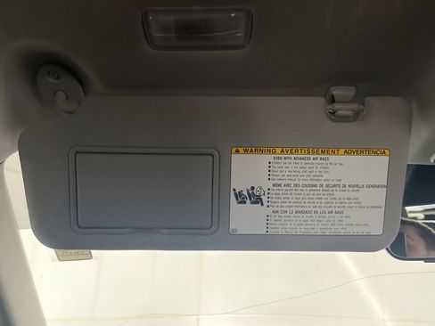 Used 2022 Toyota Highlander XLE image 78