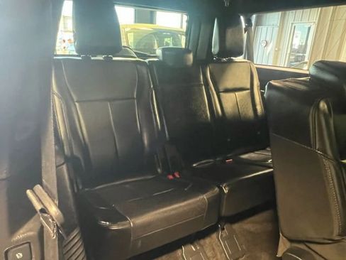 Used 2018 Ford Expedition Max XLT w/ Equipment Group 202A image 14