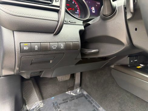 Used 2022 Toyota Camry XSE image 20
