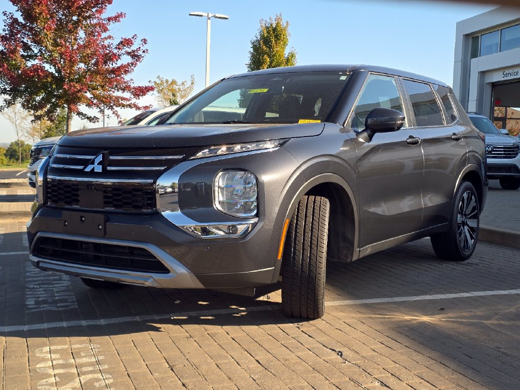 Used 2025 Mitsubishi Outlander SE AWD/4WD image 20