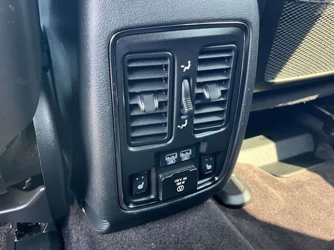 Used 2018 Jeep Grand Cherokee Limited image 20