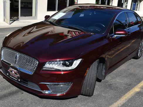 Used 2017 Lincoln MKZ Select w/ Climate Package FWD image 8