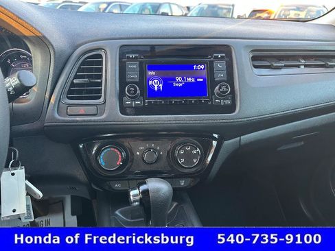 Certified 2018 Honda HR-V LX image 21