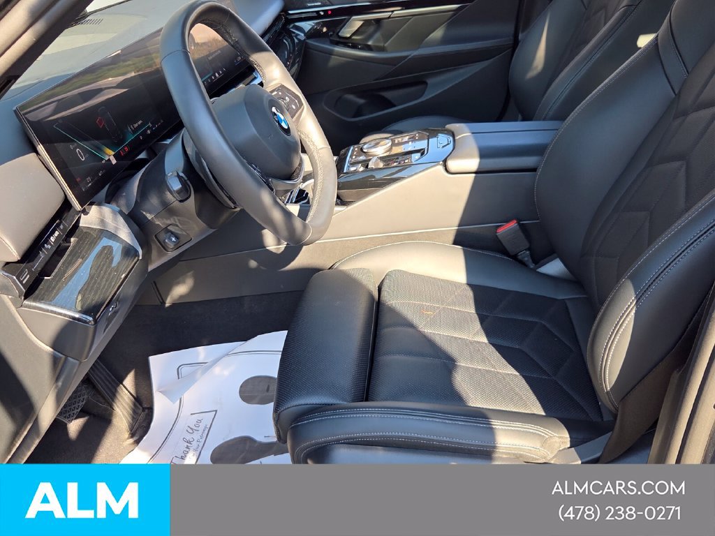 Used 2026 BMW 530i xDrive AWD/4WD image 4