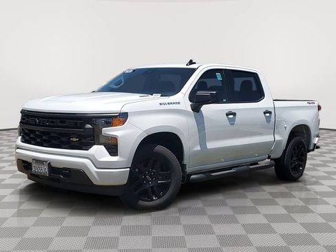 Used 2025 Chevrolet Silverado 1500 Custom w/ LPO, Utility Wall Package AWD/4WD image 2