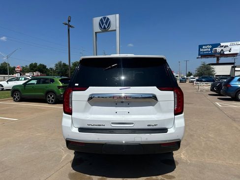 Used 2023 GMC Yukon SLT w/ SLT Luxury Package AWD/4WD image 7