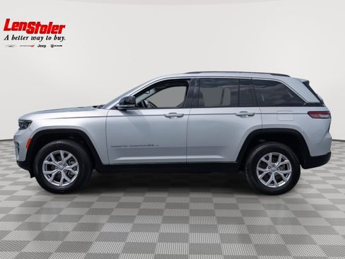 Used 2022 Jeep Grand Cherokee Limited image 2