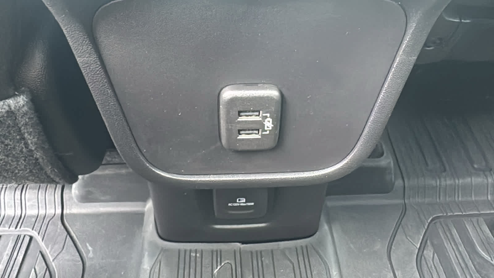 Used 2024 GMC Terrain AT4 w/ LPO, Floor Liner Package AWD/4WD image 30
