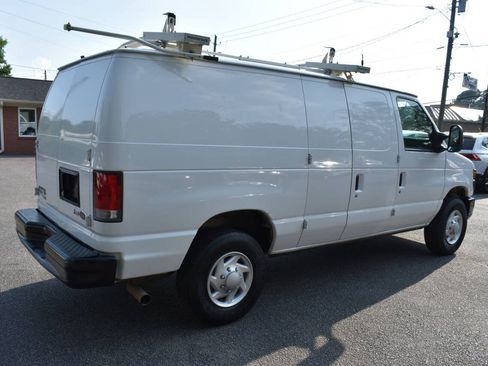 Used 2014 Ford E-350 and Econoline 350 Super Duty RWD image 3