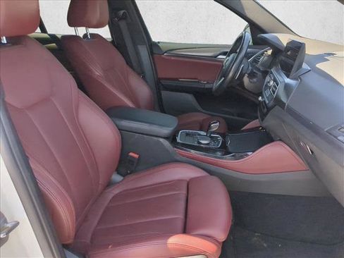 Used 2024 BMW X4 xDrive30i w/ M Sport Package AWD/4WD image 18
