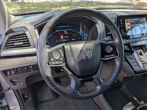 Used 2022 Honda Odyssey Touring image 14