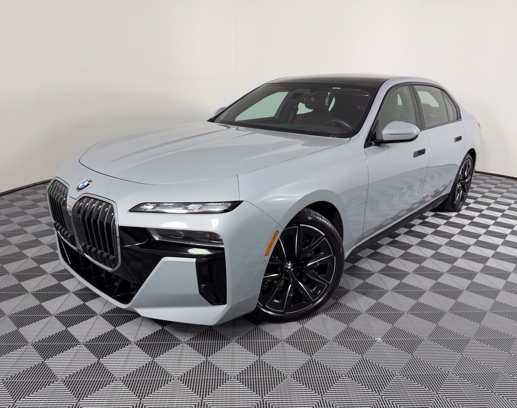 Used 2023 BMW 740i w/ Executive Package RWD image 1