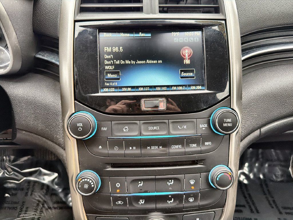 Used 2015 Chevrolet Malibu LT w/ Power Convenience Package FWD image 12