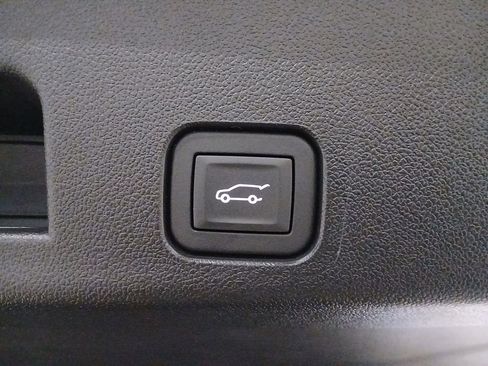 New 2026 Chevrolet Traverse Z71 w/ Driver Confidence Package image 35