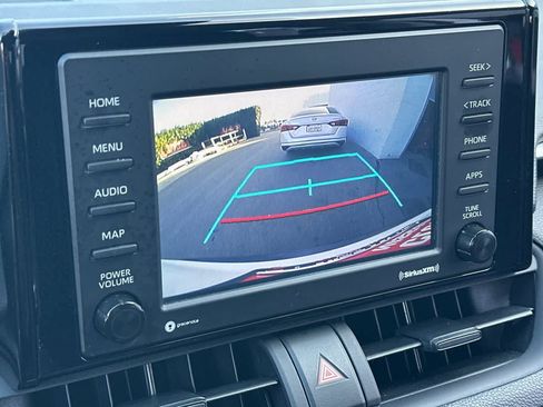 Used 2022 Toyota RAV4 LE image 22