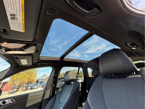 Used 2021 BMW X5 xDrive40i w/ Premium Package AWD/4WD image 41