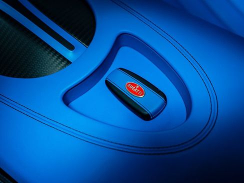 Used 2023 Bugatti Chiron Super Sport image 11