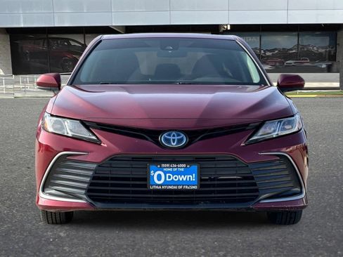 Used 2022 Toyota Camry LE image 10