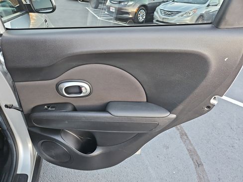 Used 2019 Kia Soul image 30