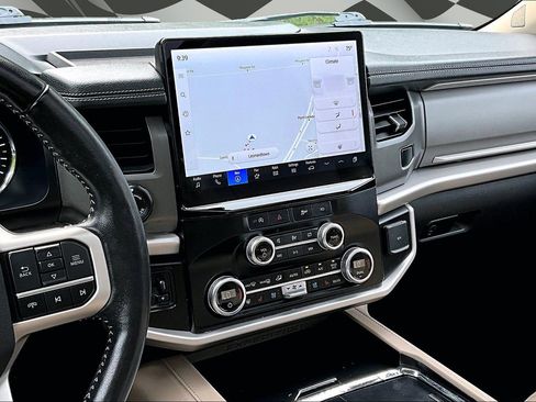 Certified 2023 Ford Expedition XLT AWD/4WD image 6