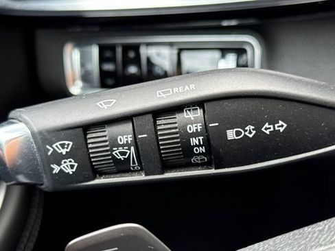 Used 2024 Buick Envision Preferred AWD/4WD image 36