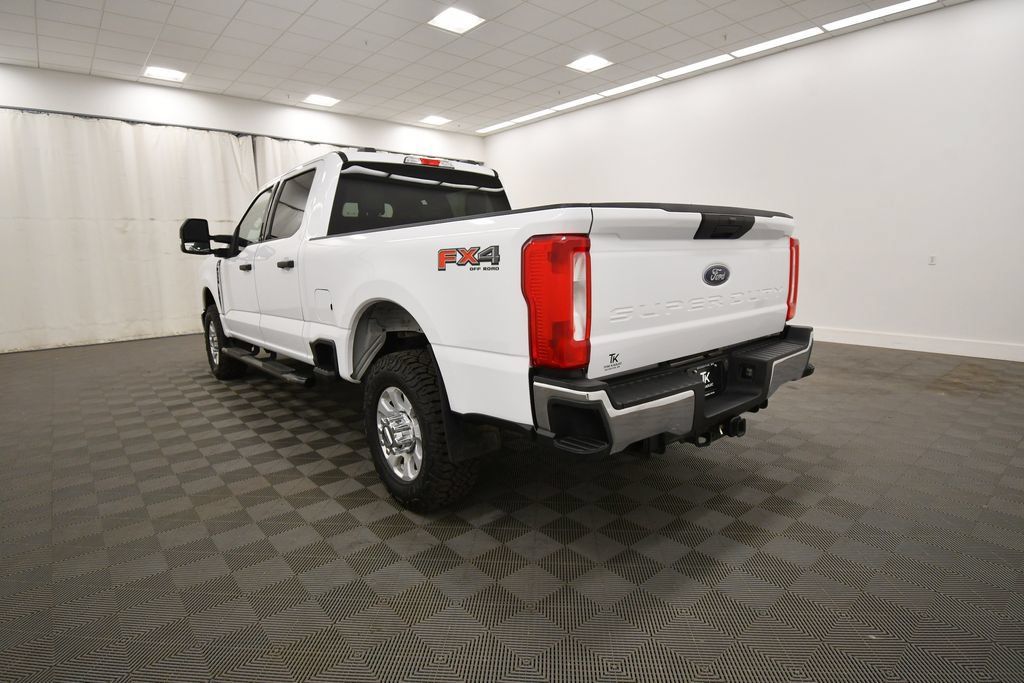 Used 2024 Ford F350 XLT w/ FX4 Off-Road Package AWD/4WD image 5