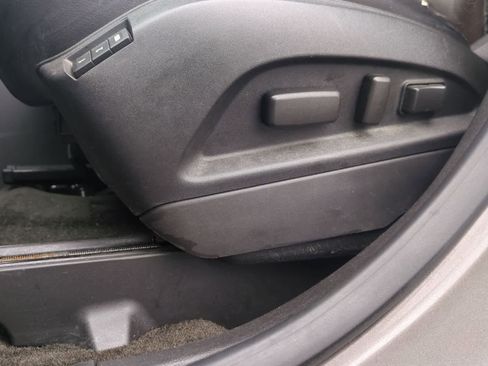 Used 2011 Chevrolet Equinox LTZ AWD/4WD image 16