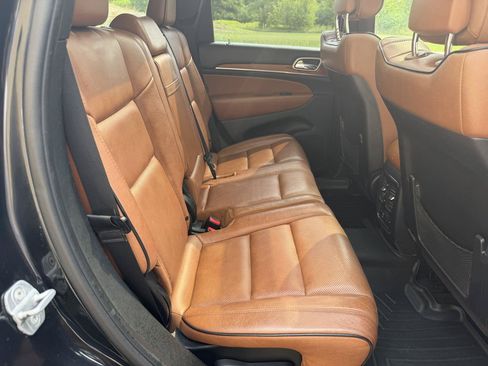Used 2011 Jeep Grand Cherokee Overland AWD/4WD image 32