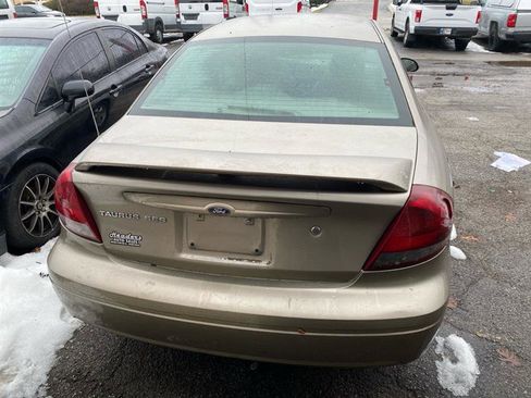 Used 2004 Ford Taurus SES image 13