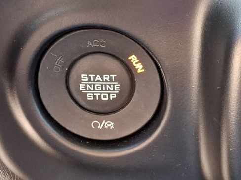 Used 2021 Jeep Wrangler Unlimited Sport AWD/4WD image 29
