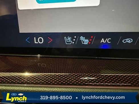 Used 2024 Chevrolet Traverse RS w/ LPO, Floor Liner Package image 15