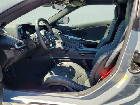 Used 2025 Chevrolet Corvette Z06 image 13