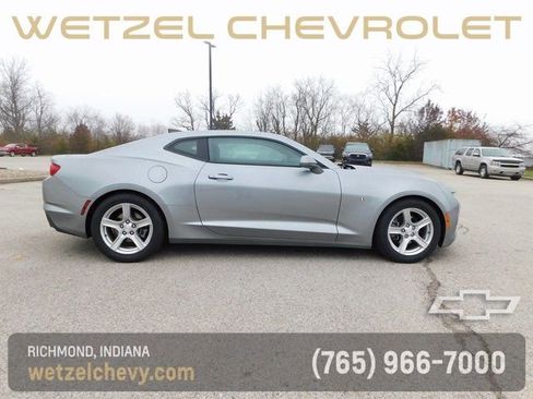 Used 2023 Chevrolet Camaro LT image 2