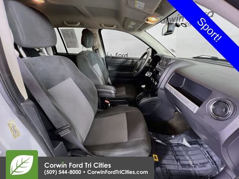 Used 2017 Jeep Compass Sport w/ Power Value Group AWD/4WD image 17