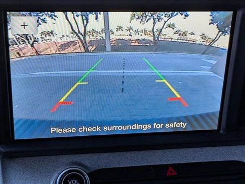 Used 2023 Ford Maverick XLT image 13