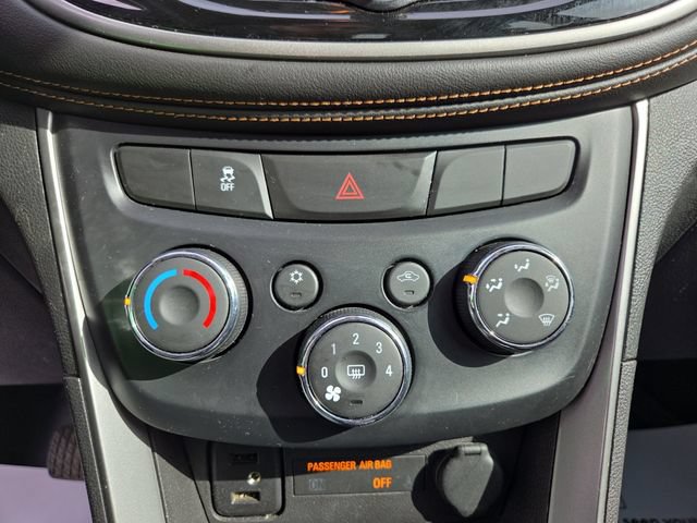 Used 2018 Chevrolet Trax LS AWD/4WD image 17