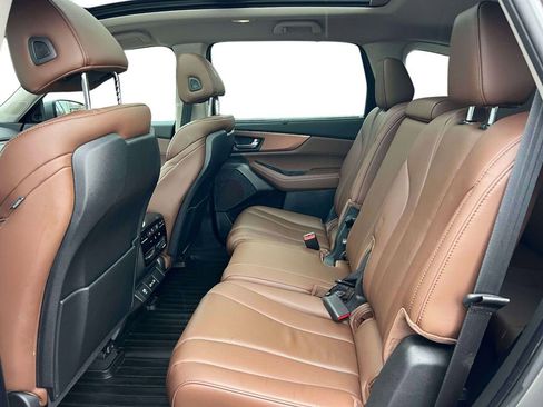 Used 2023 Acura MDX SH-AWD w/ Technology Package image 16